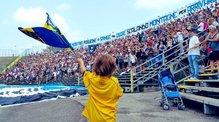 papiniste's tweet photo. #RomaAtalanta
Per Voi una partita
per noi una PASSIONE
lunga una Vita ๐ฃ๏ธ๐๐ป
#GoAtalantaGo โซ๏ธ๐ต https://t.co/ZDUrgZTPJM