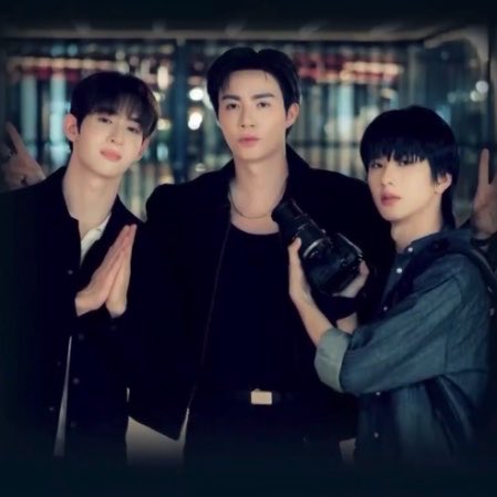 lorloryd's tweet photo. พี่นักแสดงสมทบ ธี จูโน่ 💘🤏🏻

MR FANBOY CHAPTER 2
#MrFanboyEP2

( #ZeeNuNew  #ZeePruk #NuNew ) https://t.co/1qmPiP7igP