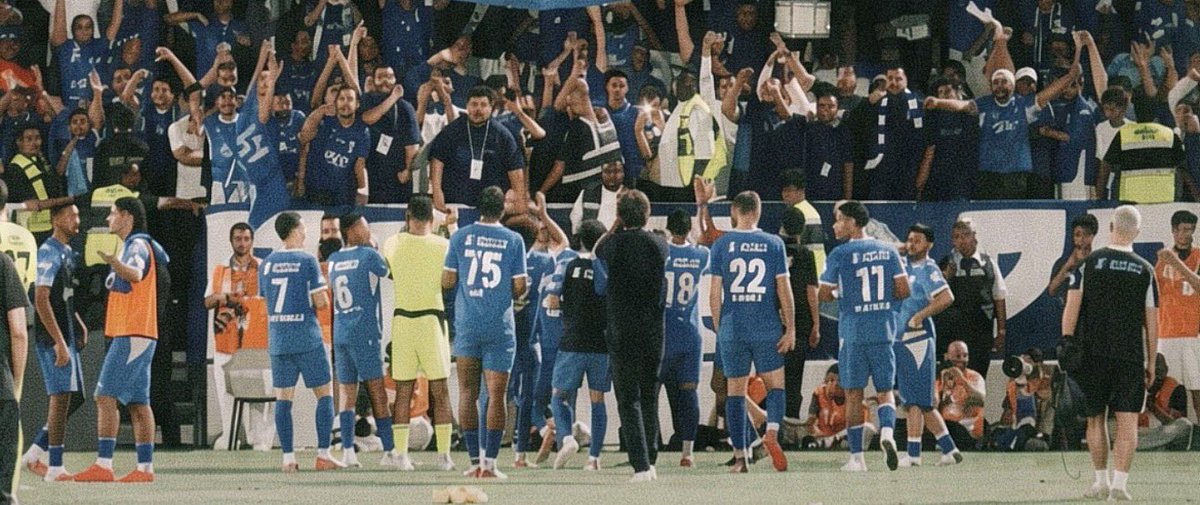 eilq9_'s tweet photo. One team One family , this my team💙 https://t.co/QKgP1HbiWp