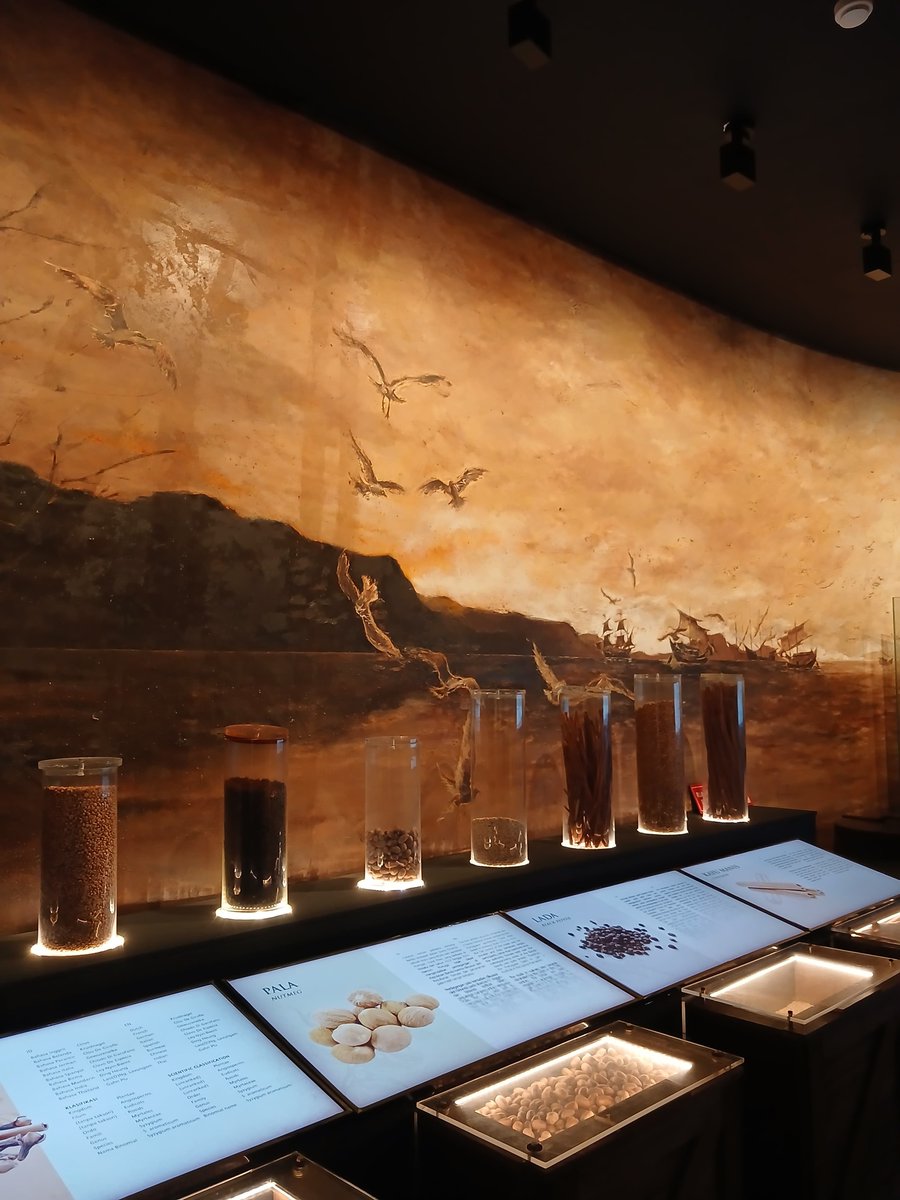 sstareds's tweet photo. Museum date (with me, myself and I) 🏛️🖼️📸✨ https://t.co/CB9GWVJ5qo
