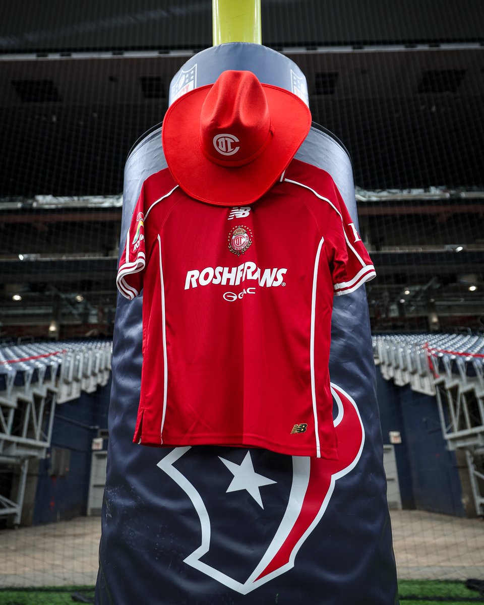 TolucaFC's tweet photo. Al mero estilo @SomosTexans 🤠🏈 https://t.co/zVmPCiC8gz