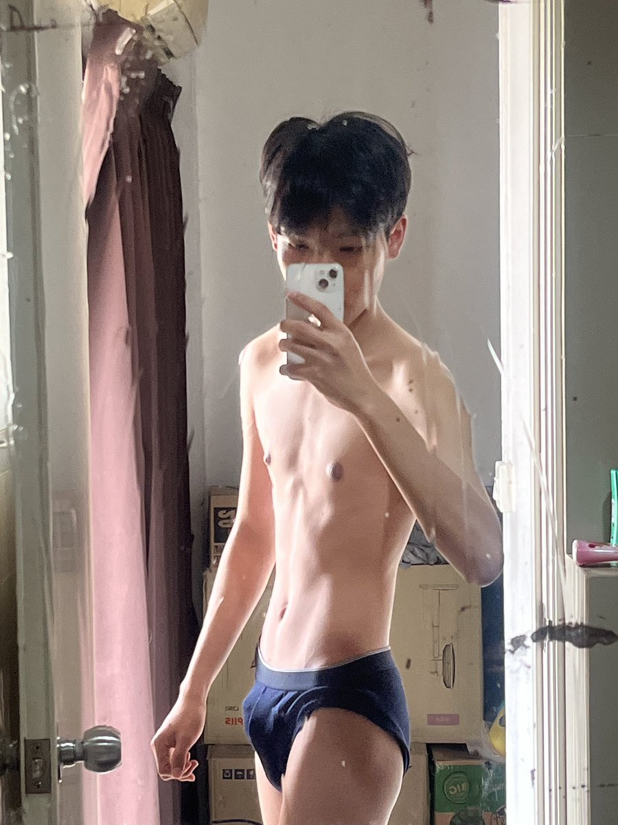 meanv_1's tweet photo. หนาวจัง บี๋มากอดเค้าหน่อย🥺 https://t.co/LLyEnlQoGj