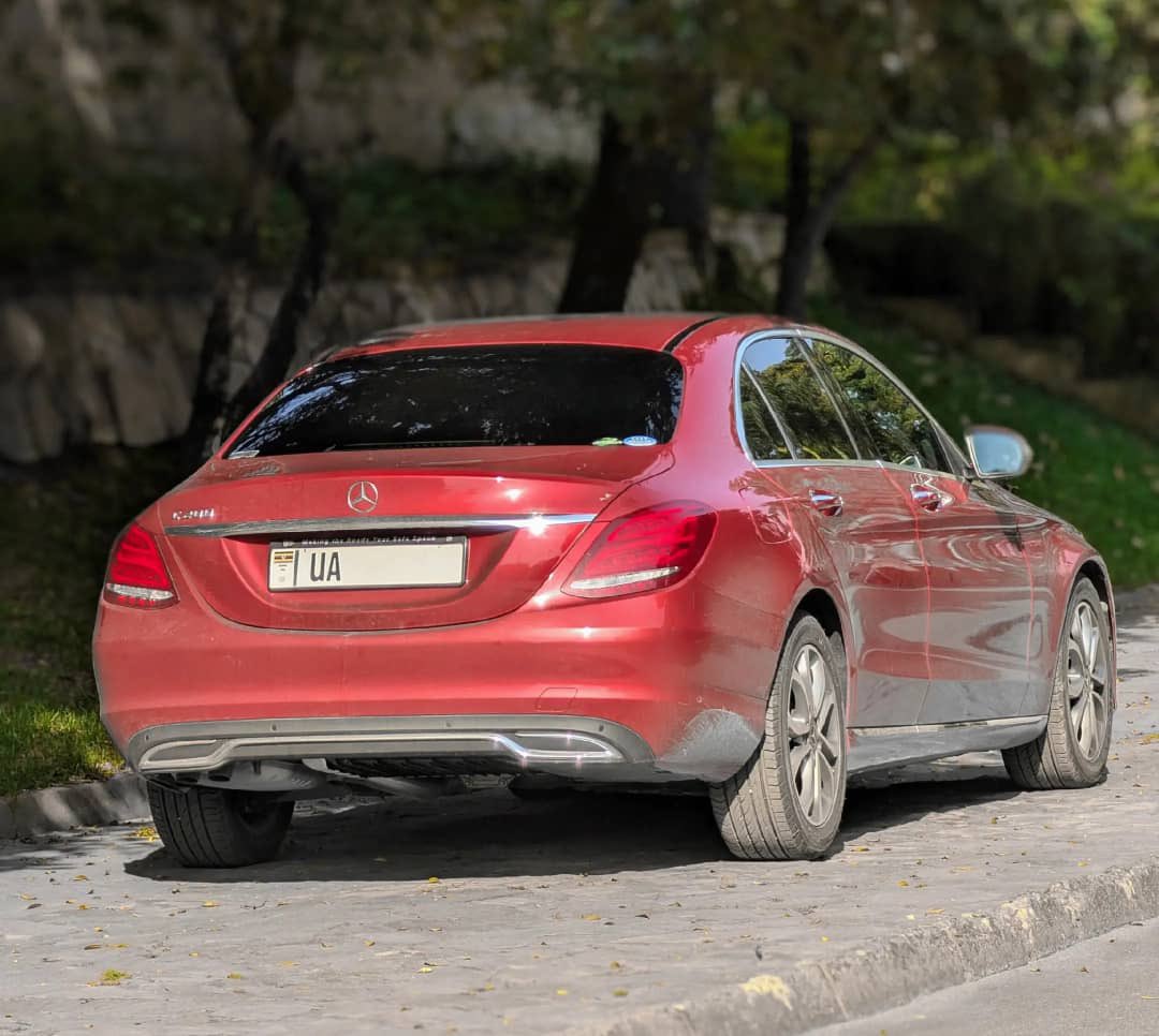 NiwaRodgers's tweet photo. 🔥 DEAL OF THE DAY! 🔥

Mercedes-Benz C200
Model: 2018
Full Options
Price: UGX 90 Million

Interested? Send me a message on WhatsApp: 0703390138 📲 https://t.co/4tJILGuXRr