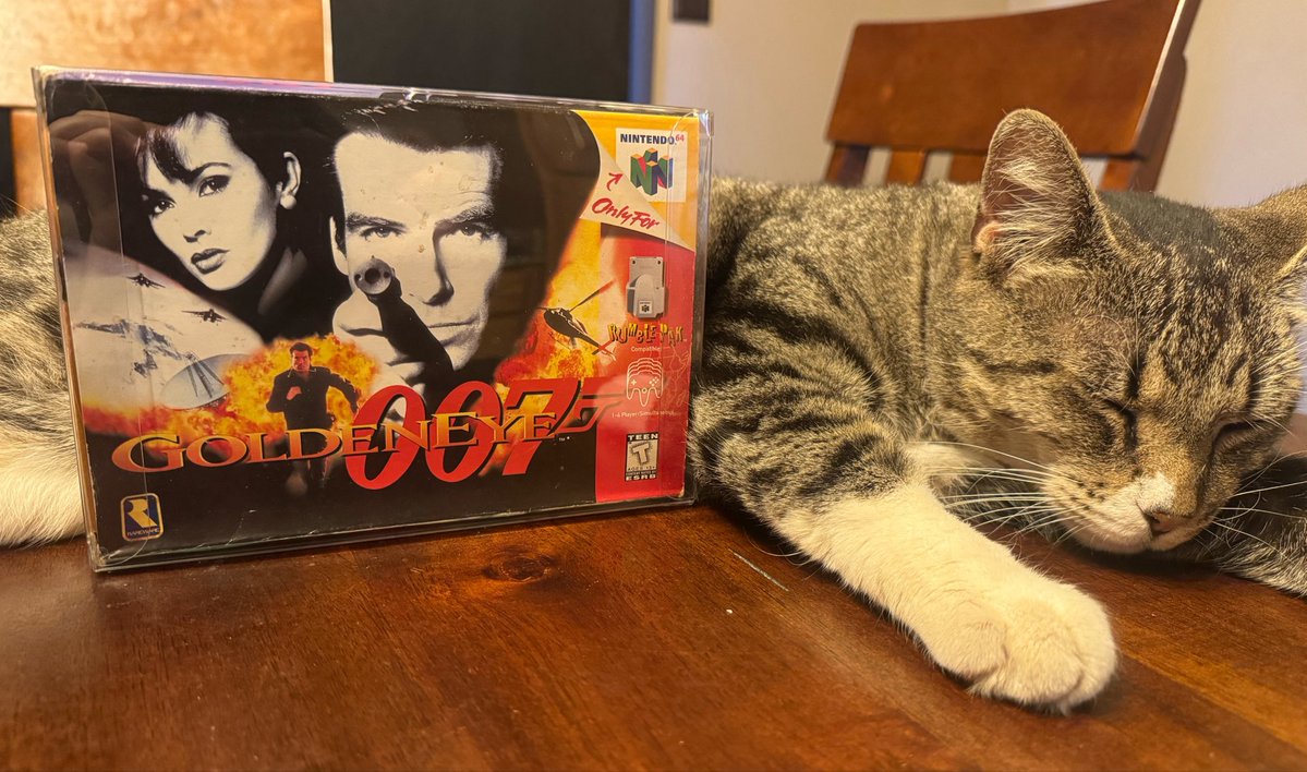 artisanal_gamer's tweet photo. 🎮 GIVEAWAY TIME 🎮
To celebrate my birthday I’m doing my part to keep physical games alive. I’m giving away a copy Goldeneye CIB for the Nintendo 64, cat not included!
To enter:
1.  Follow me
2.  Like this post
3.  Repost 
Ends: Monday
Winner chosen at random
Good luck 🍀 https://t.co/4WpGQ6Dstu