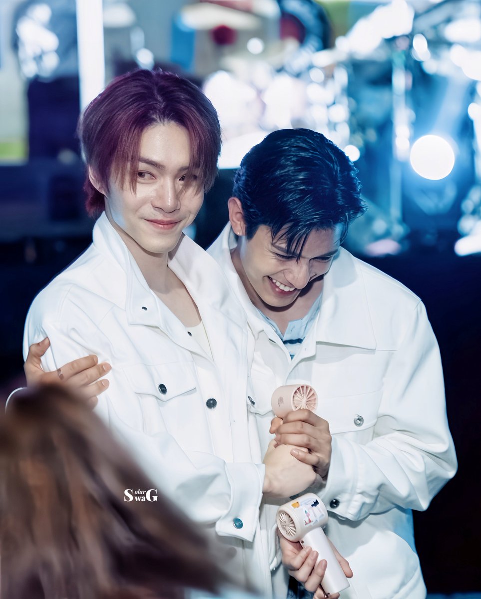 iNaverLand's tweet photo. 260905 HappiNet Happiness  🖤🥕

#NetJJ​ #netsiraphop​ #jj_rcp https://t.co/vYIJSv5c5l
