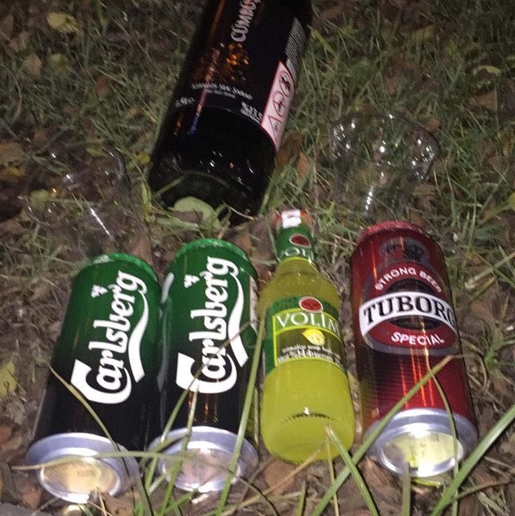 belhaberr's tweet photo. Cumhurbaşkanlığı aracını alkollü kullandılar…

Cumhurbaşkanlığı forsu bulunan çakarlı aracın karıştığı kazanın ardından mağdur sürücüden çarpıcı iddialar:

♦️ Araç alkollü ve çakarlı geldi, bana çarptı.

♦️ Trafik polisleri yarım saat sonra geldi.

♦️ Şoförü kaçırdılar, bizi burada mağdur ettiler.

♦️ Halkımız da görd��. 

Kaynak : Ham Haber