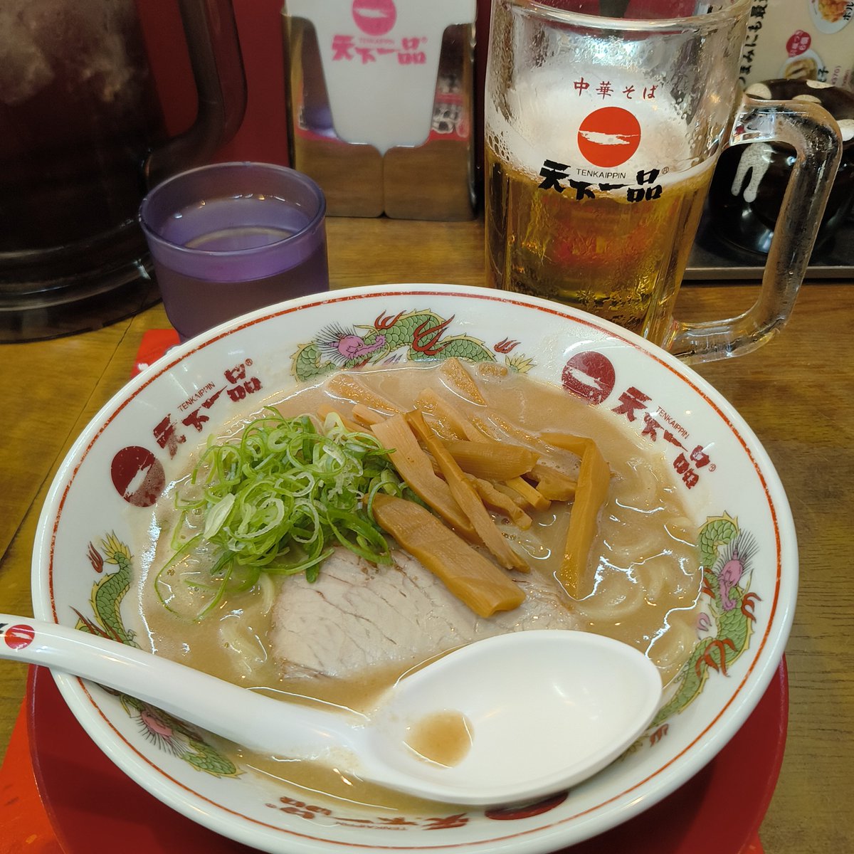 terany0819's tweet photo. 久々に天一で晩飯ですぅ

あ、今回も劇団風斜で音響オペやってます。
なんだか結構好評ですぅ
明日千穐楽。13時開演ですぅ https://t.co/aXpCMkwjRt