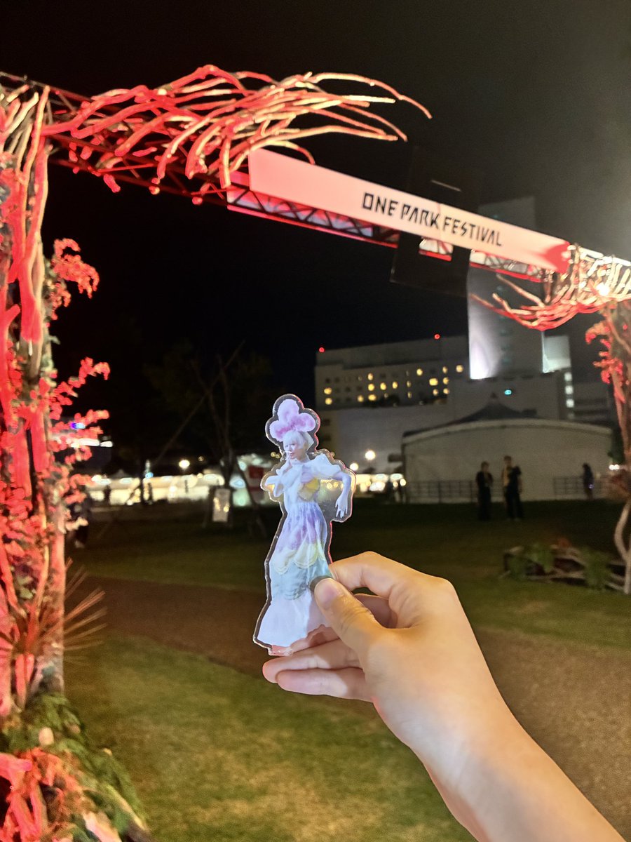 ringonokiha417's tweet photo. 夜まで1日楽しめました🌙*ﾟ
また明日も少し観る予定だから楽しみ！
夜はけんぞう蕎麦のおろし蕎麦食べました😋
ほんのり大根おろしが効いていて美味しかったです😋
お腹に余裕があれば明日はけんぞう蕎麦の、けんぞうそばを食べてみたいです(*´﹃｀*) https://t.co/333QPbXkoh