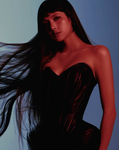 AboutMusicYT's tweet photo. Lisa has generated over 2 million posts on Twitter following the release of her comeback single, SaWaDiKa. She was among the most mentioned celebrities on the platform this week. https://t.co/XsTobJSxYp