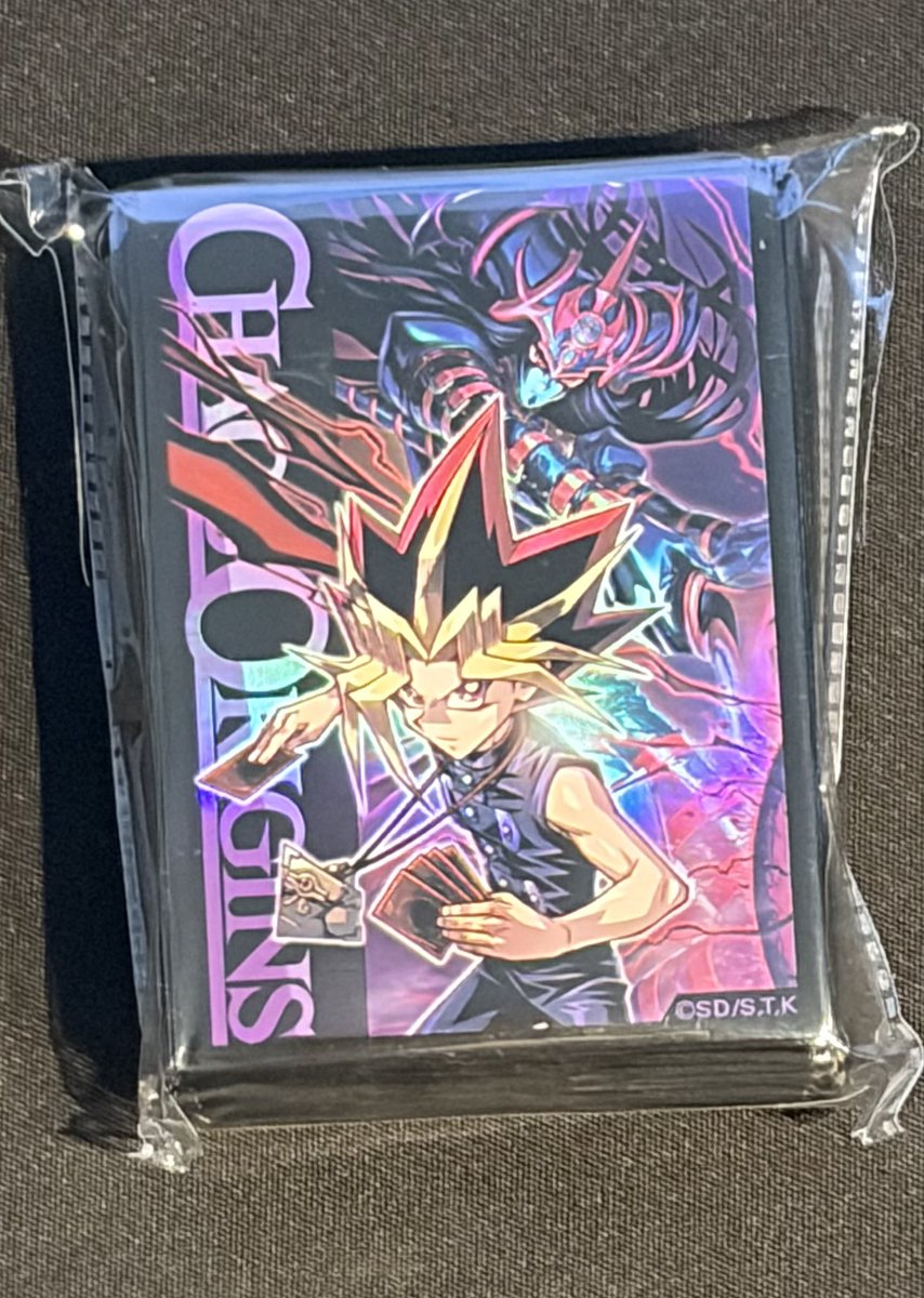 houki_cd's tweet photo. カオスオリジンスリーブ届いた！
発色良くて、かなり良いゾ〜〜

なんのデッキかは……バレバレ🤫 https://t.co/gZ9VAaPIE3