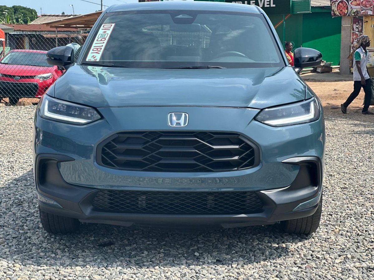 EminentTGh's tweet photo. A stylish 2025 Honda HR-V Sport with automatic transmission, ready for its next owner.

🚘 2025 Model
⚙️ Automatic
💰 GH₵550,000 — Negotiable
Dm 0276204038
Would you drive this? 👀
#HondaHRV #HRVSport #HondaGhana #CarsInGhana #AccraCars #CarsForSaleGhana https://t.co/rb8gKCLFG0