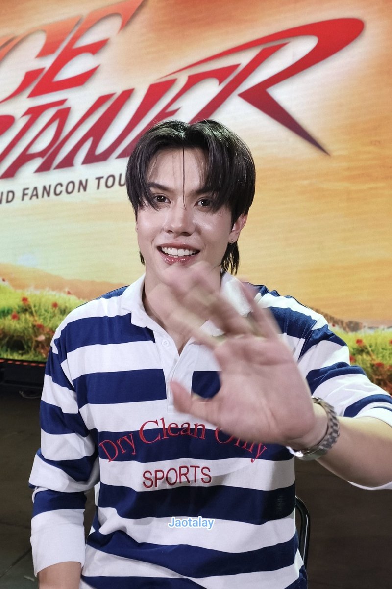Jaotalay's tweet photo. ถ้านี่ไม่ใช่คนที่ยิ้มหวานที่สุดดด 🥺🫳

#ALEXbuckland 
#DICETheEntertainer_พิษณุโลก https://t.co/NmPyJ78TcV