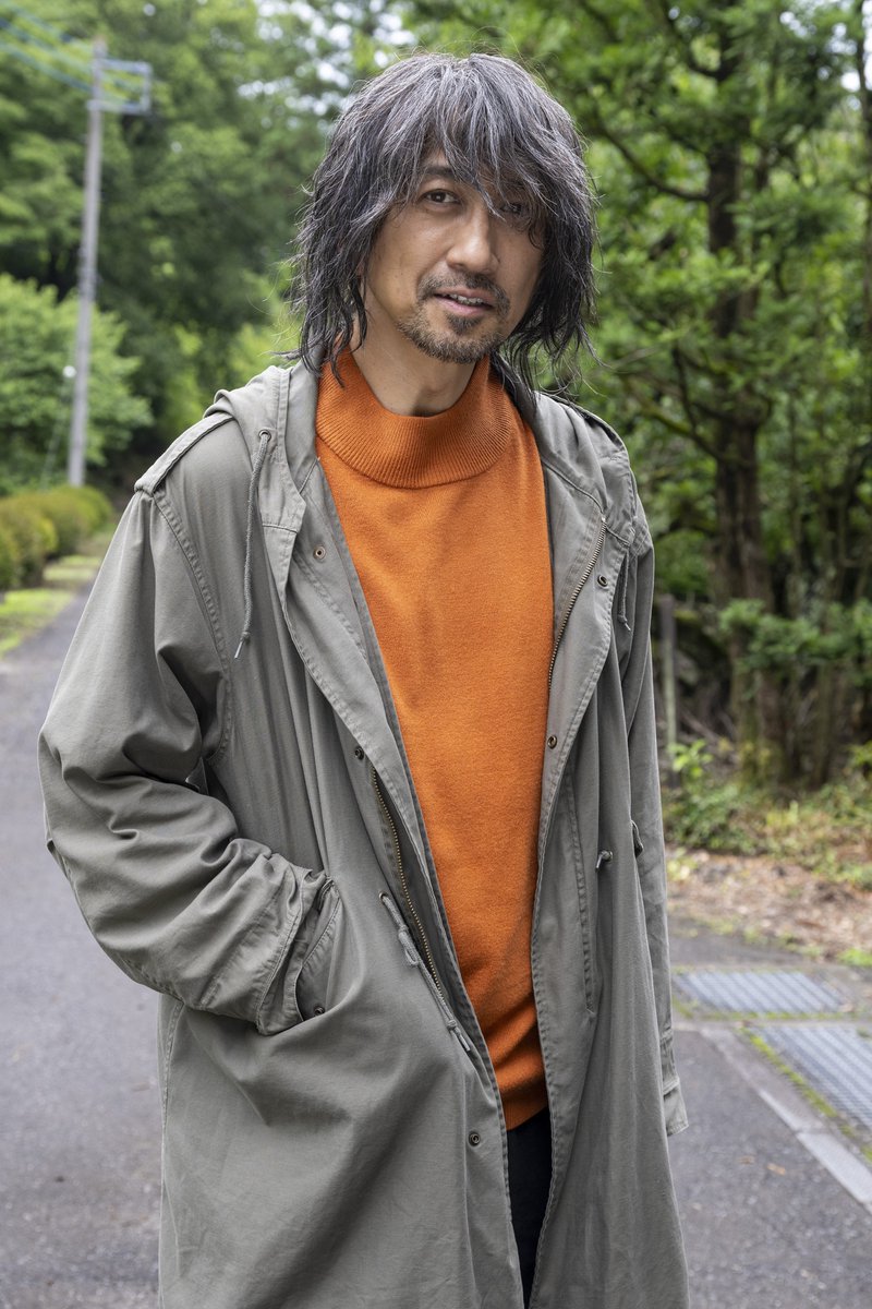 oricon's tweet photo. 神尾佑、『仮面ライダーマイス』でおやっさん役🐭

『仮面ライダーオーズ』では、常に人形を持ち歩く研究者・真木清人役🔴🟡🟢

💬あり
「今回は最年長キャラで『おやっさん』呼ばわりされてますが」
https://t.co/1YtFn1V3ZC

#仮面ライダーマイス @my_th_toei @kamioyou https://t.co/ORMr3PXjHT