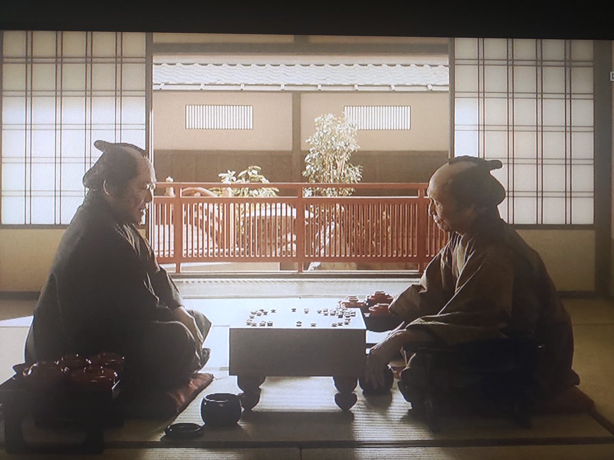 boyo405boyo's tweet photo. 『ふたがしら』第4話WOWOWオンデマンド2022/09/06に囲碁のシーン現れる！
ふたがしらは、オノ・ナツメによる日本の漫画作品を原作にテレビドラマ、主役の弁蔵に松山ケンイﾁ、W主役の宗次に早乙女太一、
甚三郎に成宮寛貴、おこんに菜々緒、辰五郎に國村隼が相当な打ち手?　#ふたがしら　#囲碁 https://t.co/JcOAZhTrM3