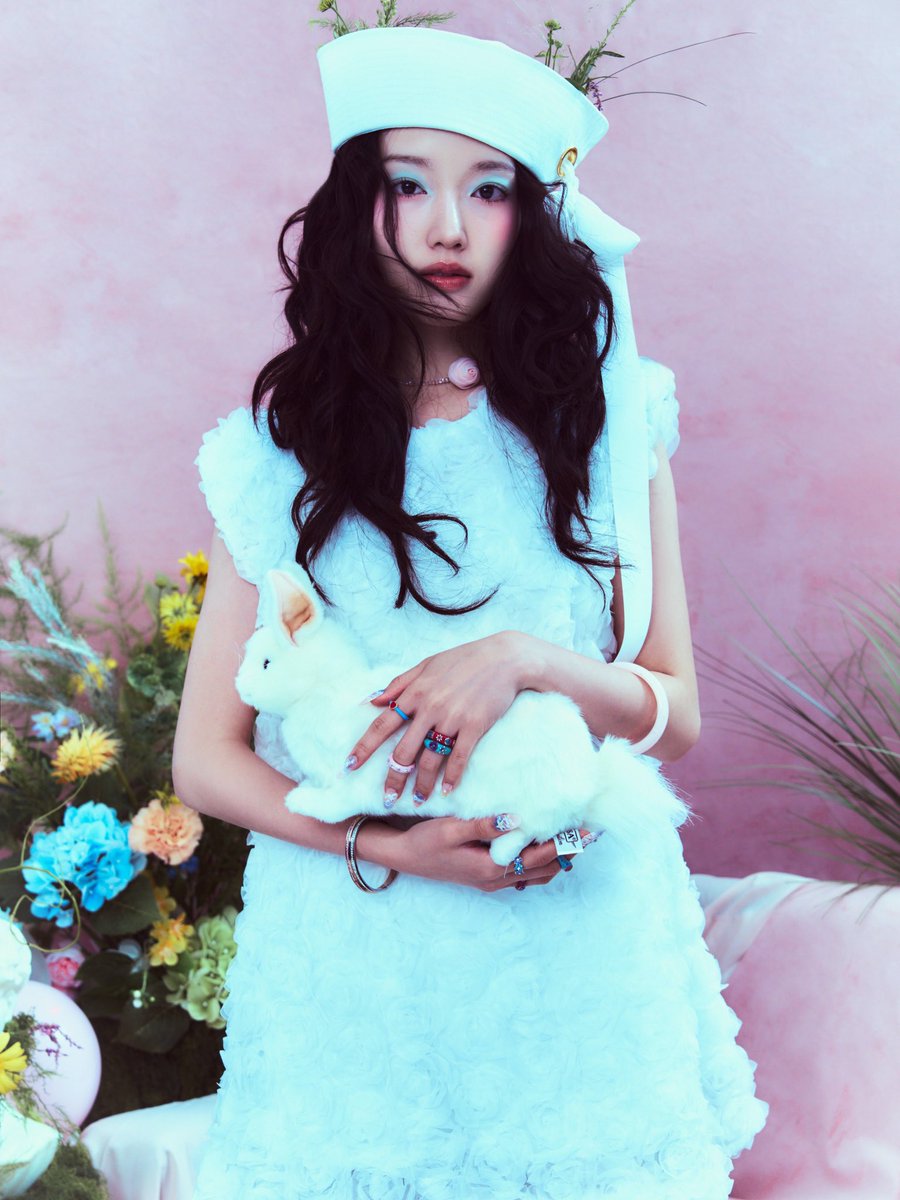 cheeekyicythang's tweet photo. jesus christ gowon's face card is sickening https://t.co/I2UjHcDw2J
