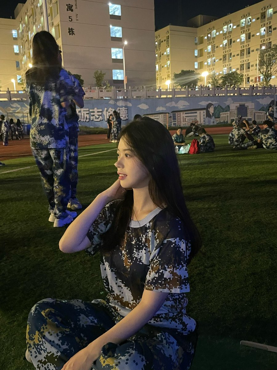 Muhamma56337359's tweet photo. 有人在吗？？？

开脱！！！上供！！   ！

真的给b看，反正不要🚪 https://t.co/uFojgIWQFP