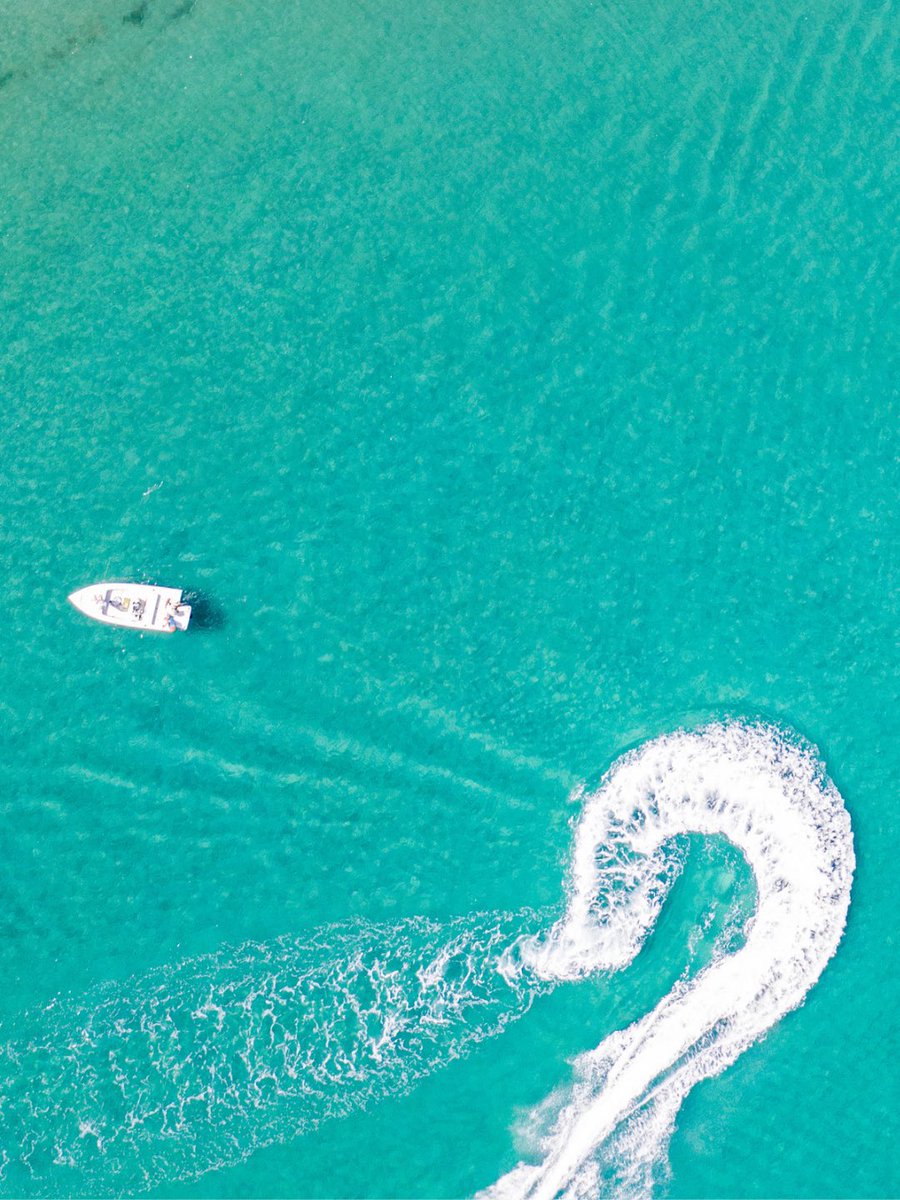 visitlauderdale's tweet photo. 300 miles of waterways. Endless ways to spend your summer vacation. 🌊☀️

#summervacation #beachtravel https://t.co/v2jrxNCLsO