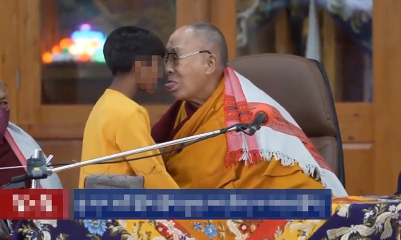 Ma_WuKong's tweet photo. Una de los relatos propagandísticos más extendidos en el mal llamado Occidente es la existencia del Tíbet como una especie de paraíso budista, lleno de paz y amor, liderado por el Dalai Lama, el epítome de la bondad.

Nada más lejos de la realidad ⬇️ https://t.co/uod5K6Ol8w