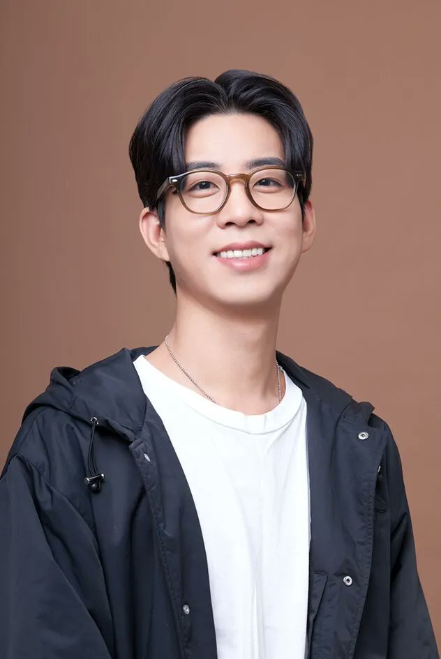 aboutfiftyfifty's tweet photo. On September 24th, #FIFTYFIFTY Athena is scheduled to participate in a joint broadcast of a deep dive into the details of Valorant tournament with streamer LookSam at 4PM KST.

#피프티피프티 #ATHENA #아테나 https://t.co/uhSzEFSbrA