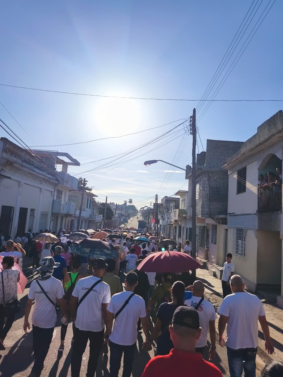 EtecsaCfgos's tweet photo. Las calles de #100fuegosVibra se recorren como cada #5DeSeptiembre para honrar a aquellos que dieron su vida hace 69 años.
@EtecsaCfgos también recorre esas calles 🇨🇺 https://t.co/opNdf3hNhM