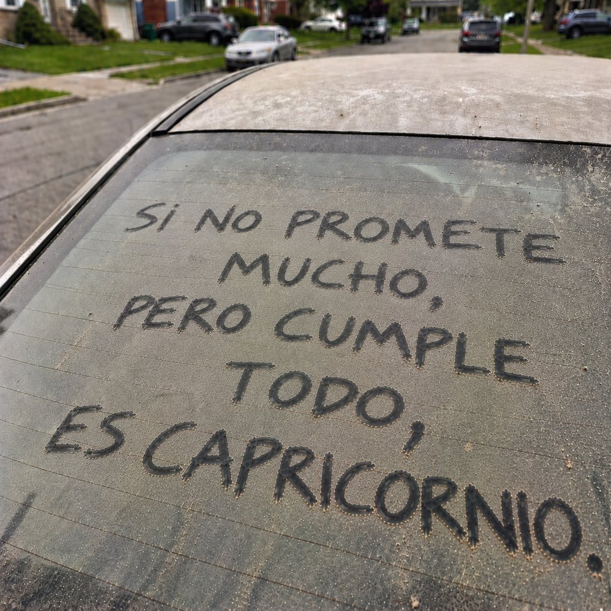 capricornio_hn's tweet photo. ¿La frase te representa o solo puedes pensar en lavar el coche? 😂 https://t.co/7IpMDj6VWa
