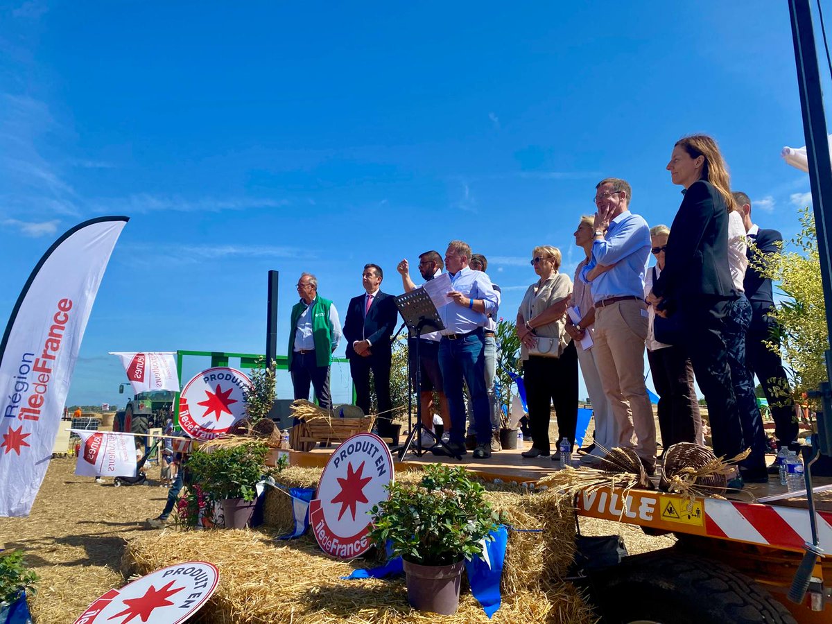 CAIDF's tweet photo. 📣Inauguration du 71e Festival de la Terre @JA_IDF à Attainville : "Les épisodes climatiques extrêmes ont engendré 300 millions d'€ de pertes en @iledefrance. Les premières réponses apportées doivent être renforcées et mises en oeuvre" @GreffinDamien Président @CAIDF https://t.co/nKNAv7b9NO