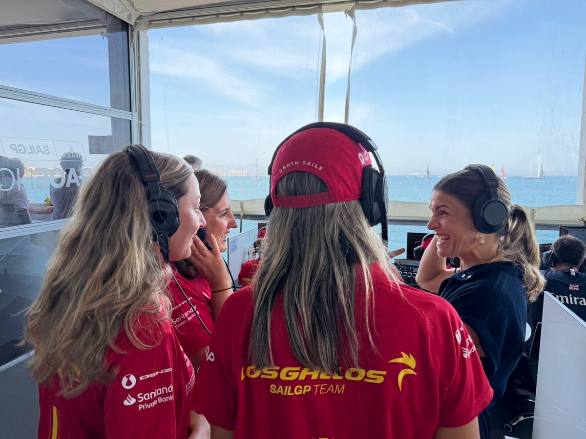 mjosecatala's tweet photo. El gran deporte internacional mira a Valencia.

@SailGP debuta en nuestra Marina y nos posiciona junto a las grandes ciudades del mundo.

Tenemos el mar, las infraestructuras y la ambición de seguir atrayendo eventos de primer nivel, con un retorno destacado. https://t.co/P7Il3vfyRf