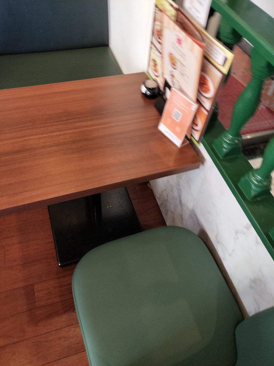 mousouryoko's tweet photo. 昔ながらの喫茶店友路有
場所　赤羽
ジャンル　喫茶店

味　3
ボリューム 3
値段　3

🍁外観は昔ながらだが、QRオーダー、セルフレジ
🍁食事もスイーツもあり、長居もできる
🍁朝早くからやっているので、モーニングも！！

https://t.co/YAuvQqckG2

#赤羽　#喫茶店 https://t.co/f9Zd8Ohk6o