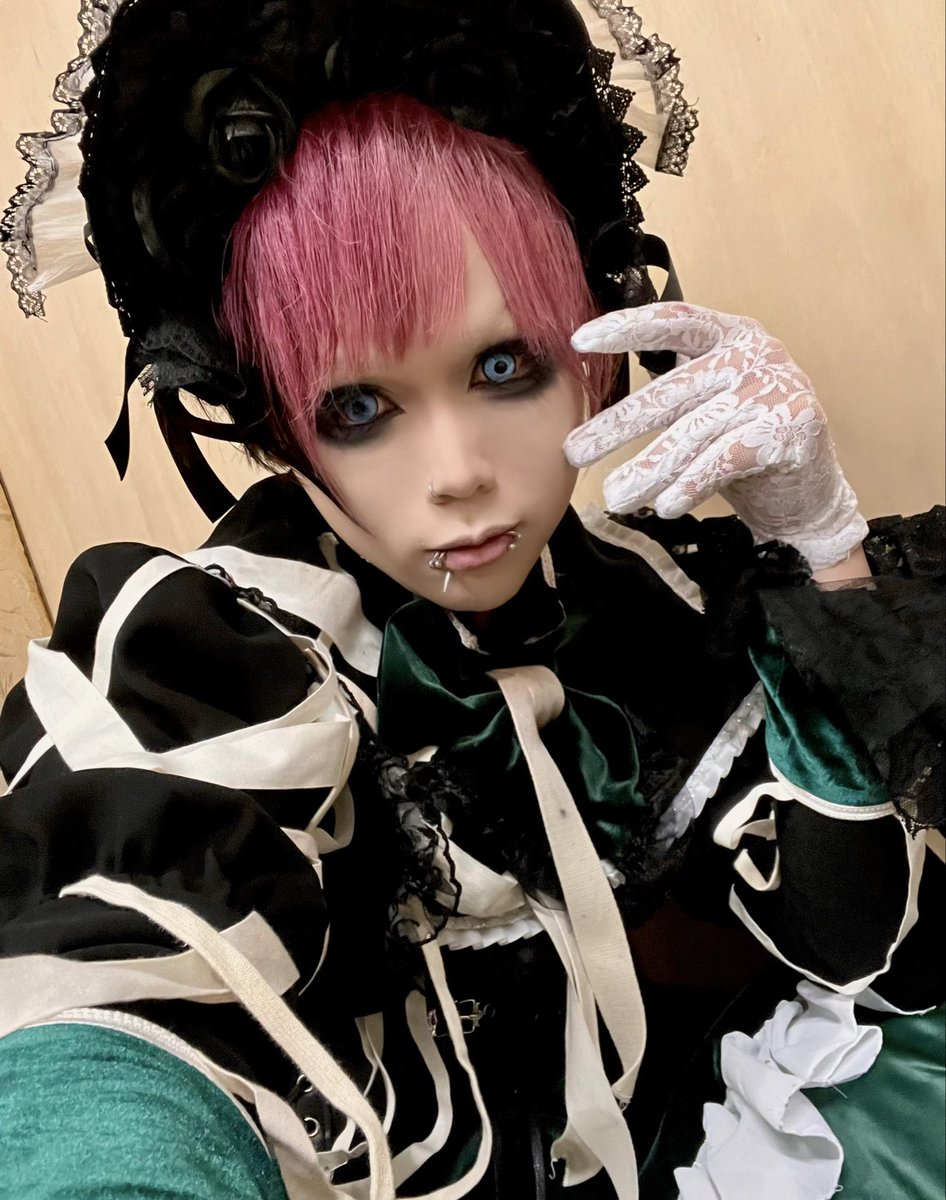 an_xaaxaa's tweet photo. 増殖ツアーがはじまった
まずは初日小倉FUSE
初小倉！もうまじで楽しかった
ドラム台から見る眺めが気持ちよかった
中毒者ありがとう

小倉FUSEさんから食べたかったシロヤのサニーパンをいただきました！
ありがとうございます！！
この甘さたまらん
小倉大好きだ 必ずまた来たい
cute face!! https://t.co/c7HOUiutne