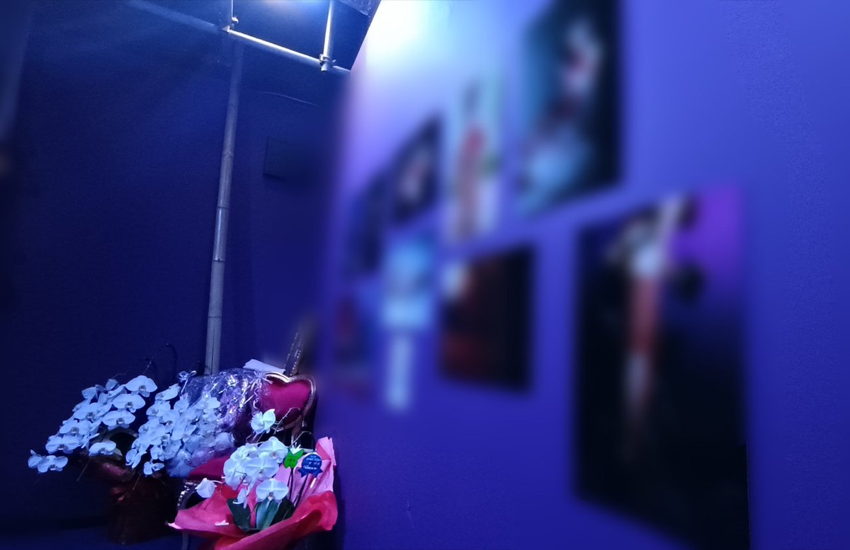 emoto_00's tweet photo. \ “初日”無事完走 /

ëmoto.一足先にLOGOUT

様々な声を直接聞けたこと本当に嬉しい限りです🧡
誠にありがとうございました。

引き続き写真展は《9月30日》まで開催

尚、途中で写真の入れ替えを予定しております📸
雰囲気ガラッと変わるかもしれません
お楽しみに✨ https://t.co/PO45KVgIP8