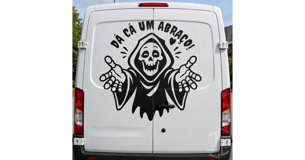 JeroSacoa's tweet photo. Dá cá um abraço | A figura do grim reaper, normalmente associada ao fim inevitável, surg(...) | Mais detalhes em: https://t.co/fXU6R3oqYU | #JCS #JCSSTUDIO #VINIL #LASER https://t.co/pR1CjWVgHY