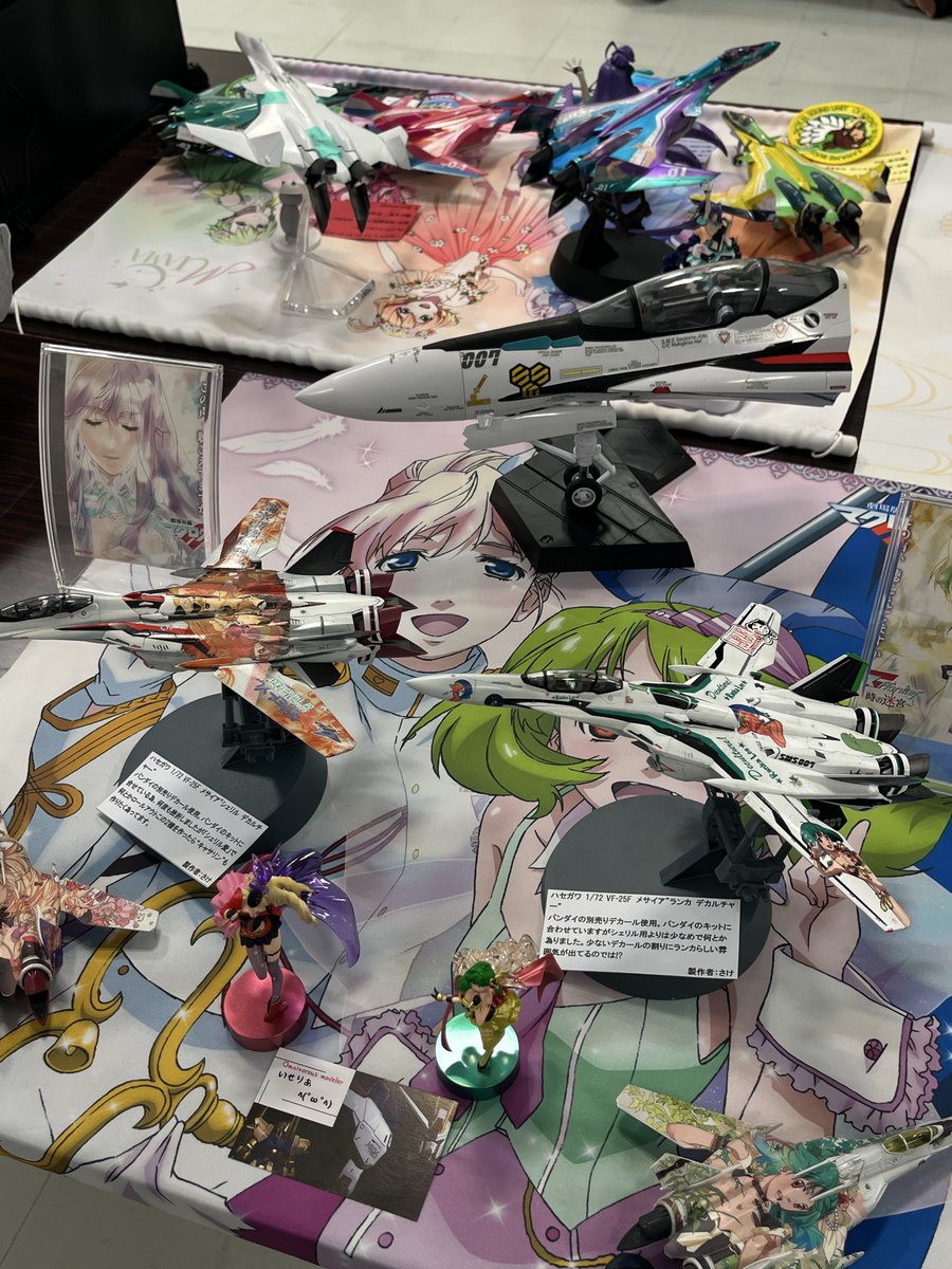 sapporotikahom1's tweet photo. 展示作品の様子その13 https://t.co/bbPeCUF9EH