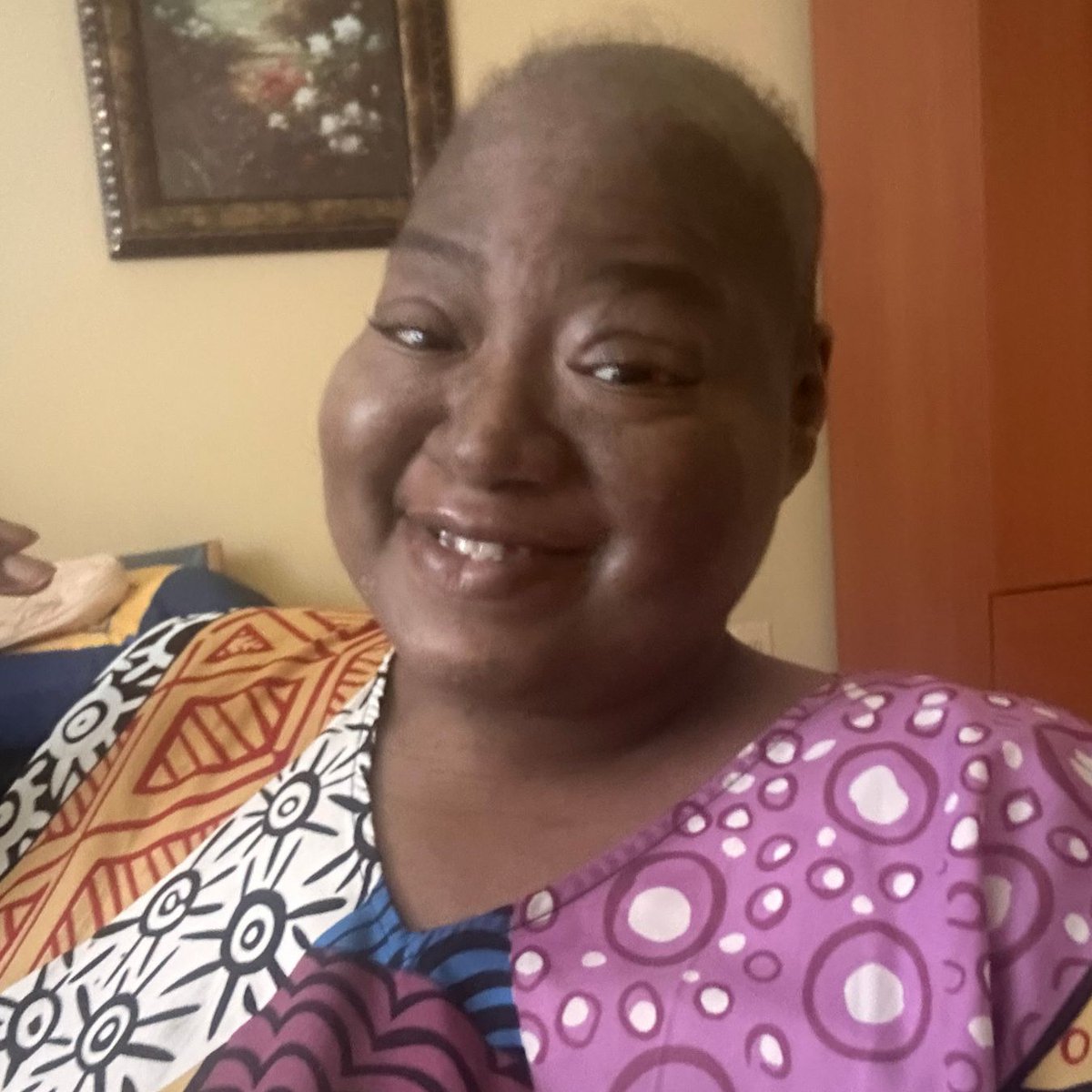 LupusOrg's tweet photo. 💜 Meet Yolanda. Diagnosed at 49. Through the LFA, she found a community that helped her understand #lupus and reminded her she is not alone. Her photos capture the highs and lows of a journey that is uniquely her own.

➡️ Share your life with lupus: https://t.co/CLWVrMK1yd https://t.co/D1kZUHJH1v