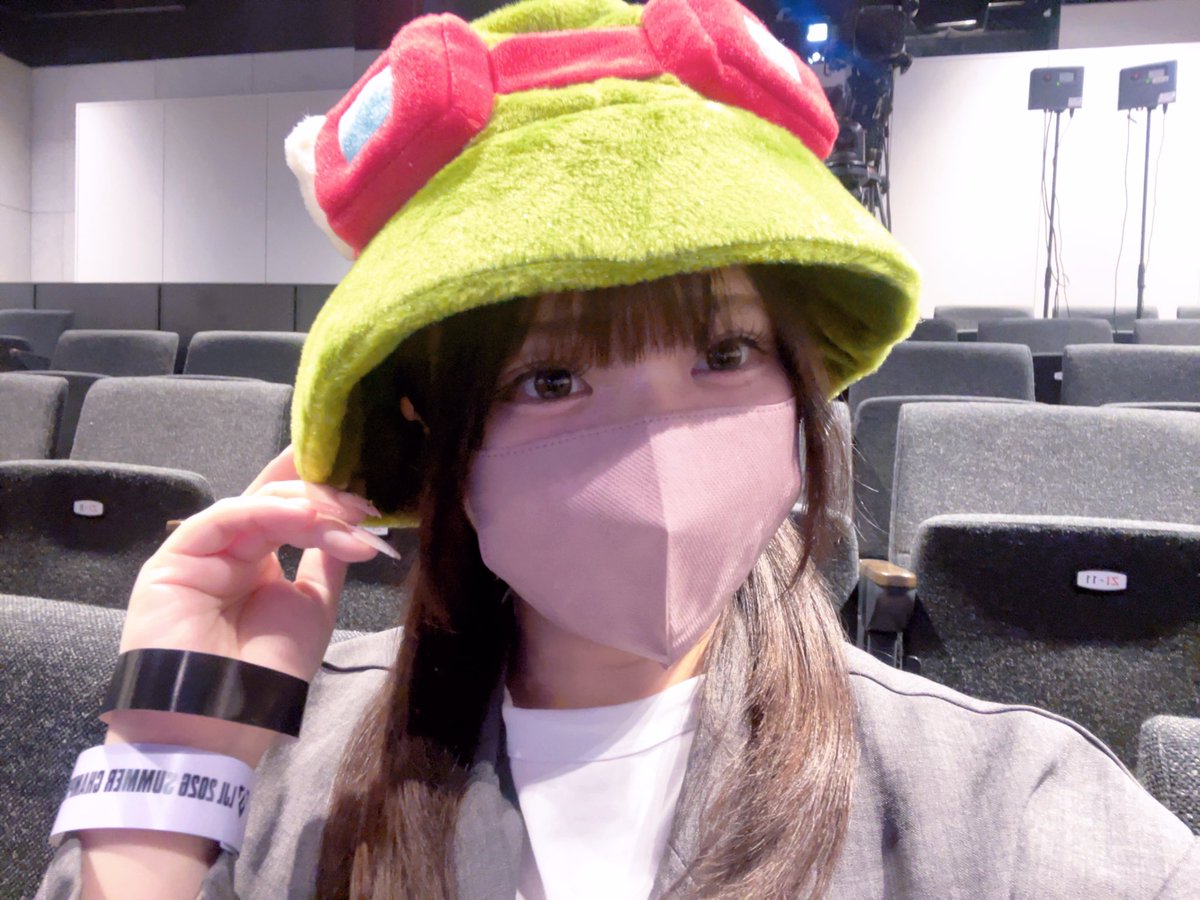 Natani_official's tweet photo. LJL SEMI FINALS  現地観戦してきた❤️‍🔥
熱い！！熱すぎる！
激アツ試合に夢中になりながら観てました👀🔥
明日のGRAND FINALSも楽しみですっ

#声優esports部　で一緒にLOLプレイした、かえぷるさんと観たよん🎀🩷

#LJL2026
#LJL2026SUMMER https://t.co/s5lcah6tZO