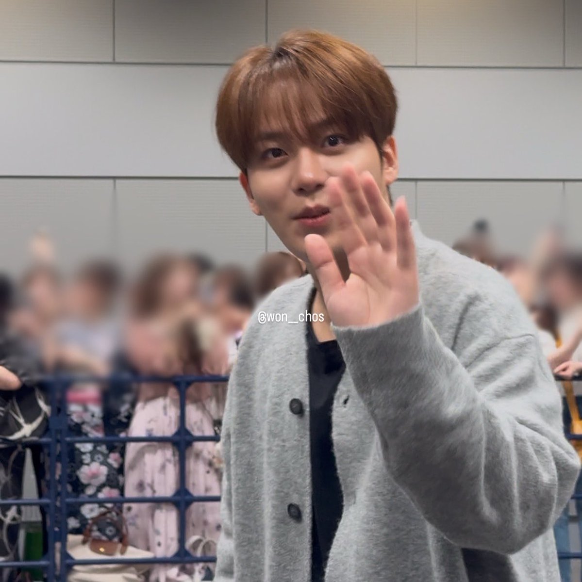 won__chos's tweet photo. 260905 ATEEZ BAD（Japanese ver）

🐻👋🏻💕

#ATEEZ #에이티즈
#JONGHO #종호 #ジョンホ https://t.co/p2qOUwbk46