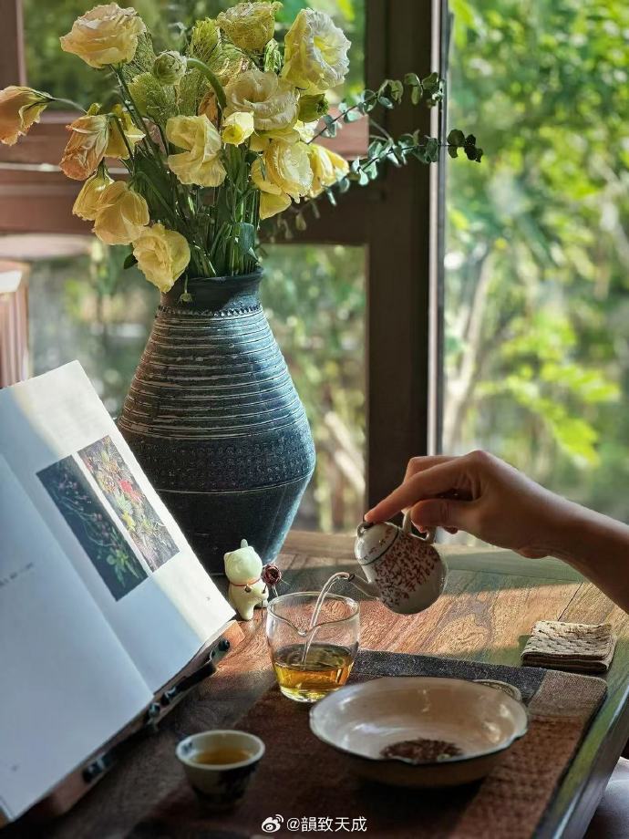 MichaelCla1drc's tweet photo. Small daily habits = big health wins! Swap 10 mins of scroll for a quick stretch or a glass of warm lemon water—your body will thank you. Consistency beats perfection every time!， https://t.co/EEXSaRSFV5