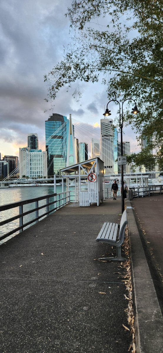 humblegoodbye's tweet photo. When the city is walkable

Ps: one is unlike the others https://t.co/CDWuAHrLS9