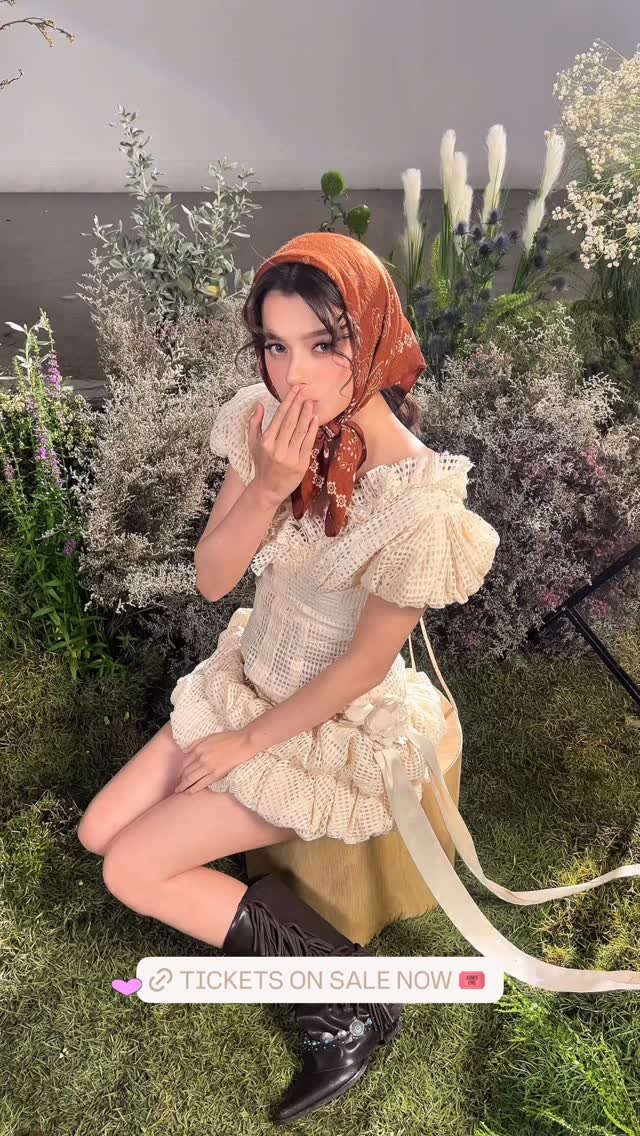 beckyfanclub05's tweet photo. 📸 💜 : 𝗯𝗲𝗰𝗸𝘆𝗲𝗻𝘁𝗼𝗳𝗳𝗶𝗰𝗶𝗮𝗹

Runaway Becky @AngelssBecky Concert 2026
29 November 2026 | ICONSIAM Hall

GENERAL TICKET SALE

🎟️ Available via Eventpop (https://t.co/SPOcNzWUPT…)

#BeckyConcert2026 #RunawayConcert #BeckysAngels #BeckyEntertainment https://t.co/MoyrjvRPpx