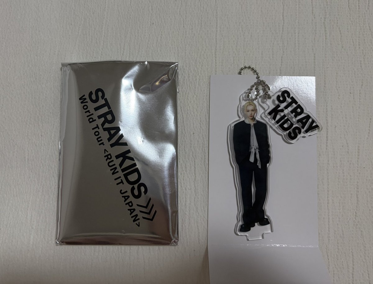 cha97103's tweet photo. Stray Kids StrayKids スキズ World Tour RUN IT 
ランダムミニアクリルスタンドチャーム アクスタ アクキー チャーム 交換

【譲】　フィリックス(画像)

【求】　バンチャン(同種)

9/6名古屋ドーム手渡し(優先)or郵送
お気軽にご連絡お願いいたします◎
#Straykids交換　#スキズ交換 https://t.co/sjxR6oz945