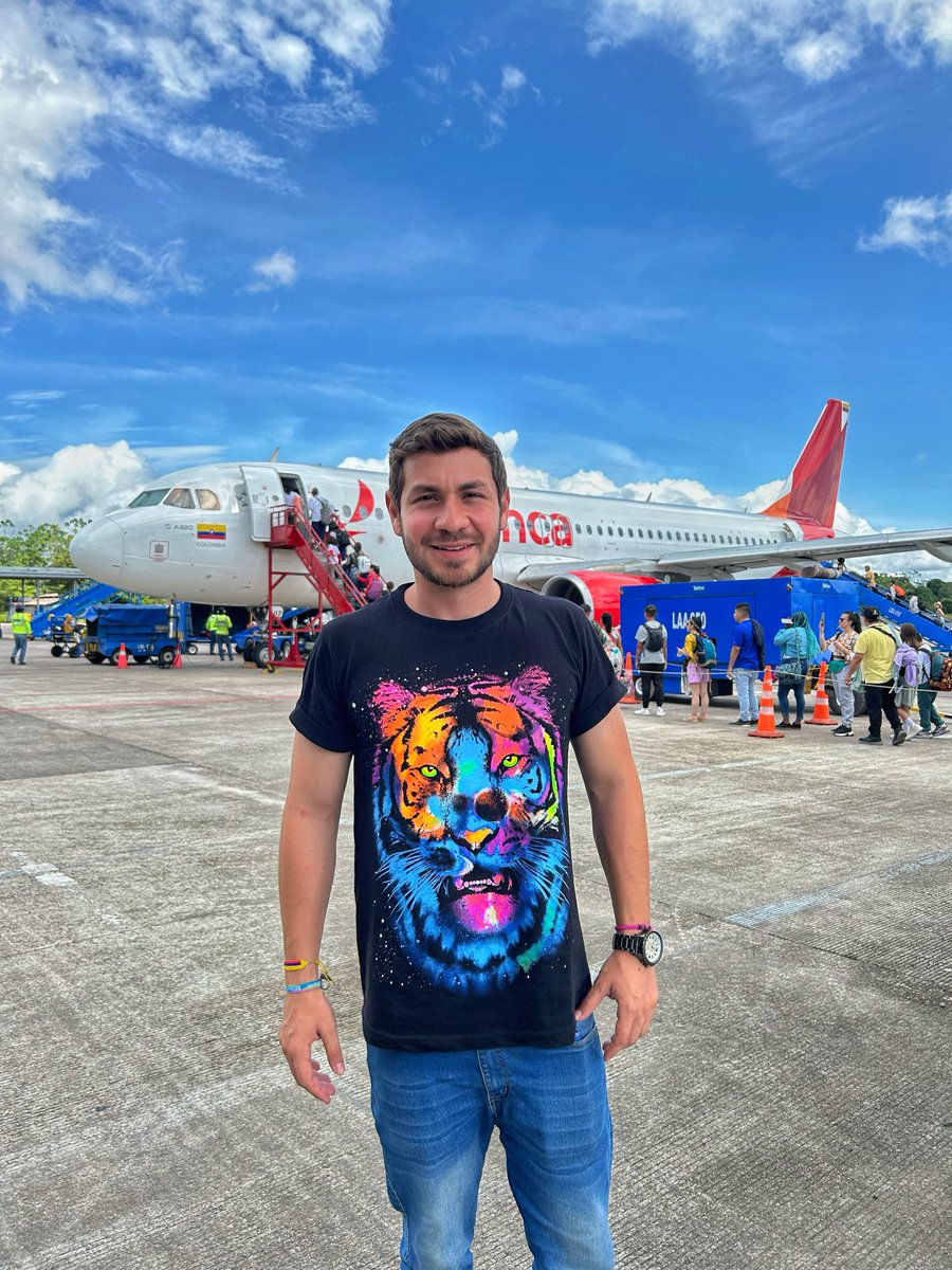 Danielmunozgo1's tweet photo. Yo VOLABA en Avianca, pero ya la CANCELÉ por abelardista…
Esta empresa se POLITIZÓ, y no quiso transportar al presidente Petro 🧐
Por eso NO la volveremos a usar DOCE MILLONES 700 mil colombianos https://t.co/Ny17quoQBk