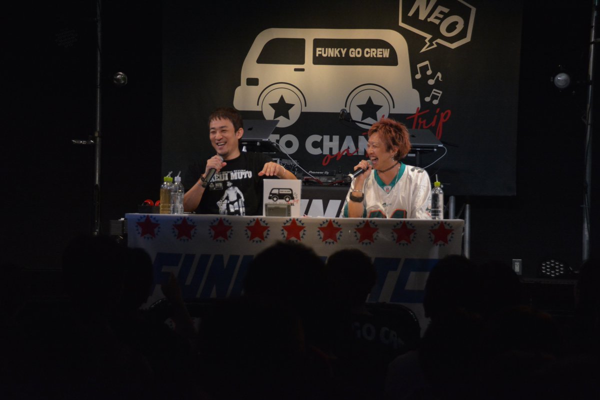 FUNKY_URAKATA's tweet photo. 「出張カトちゃんねるNEO vol.14 in 山梨」ありがとうございました⚓️

一年ぶりの出張カトちゃんねる！
皆さんと近い距離で、たくさん笑ってお話しできた素敵な時間になりました😊

またお会いできる日を楽しみにしています🚘🎶

#ファンキー加藤 https://t.co/2OtfOtMWQO