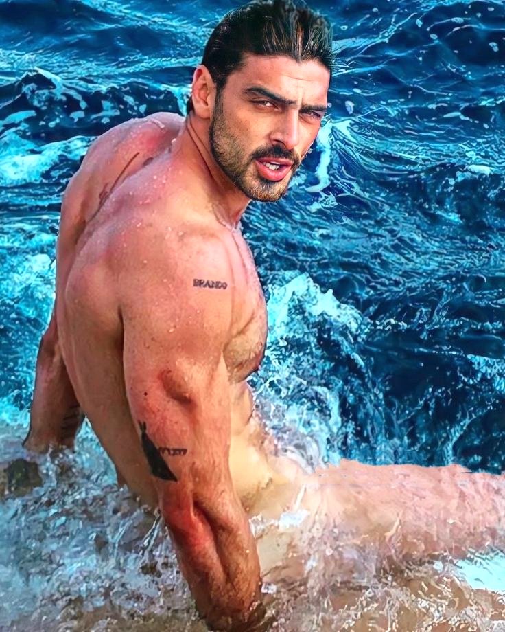 ThiiSpencer's tweet photo. Is it true Michele Morrone once said he’s gay, or is that just a rumor? https://t.co/iMetoj2Qxd