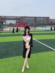 ahhmlk's tweet photo. 新人刚玩x  

想发点照片  有人锐评女大福照吗  

直接给不墨迹  发完我要删了….. https://t.co/9e8nAUSR15