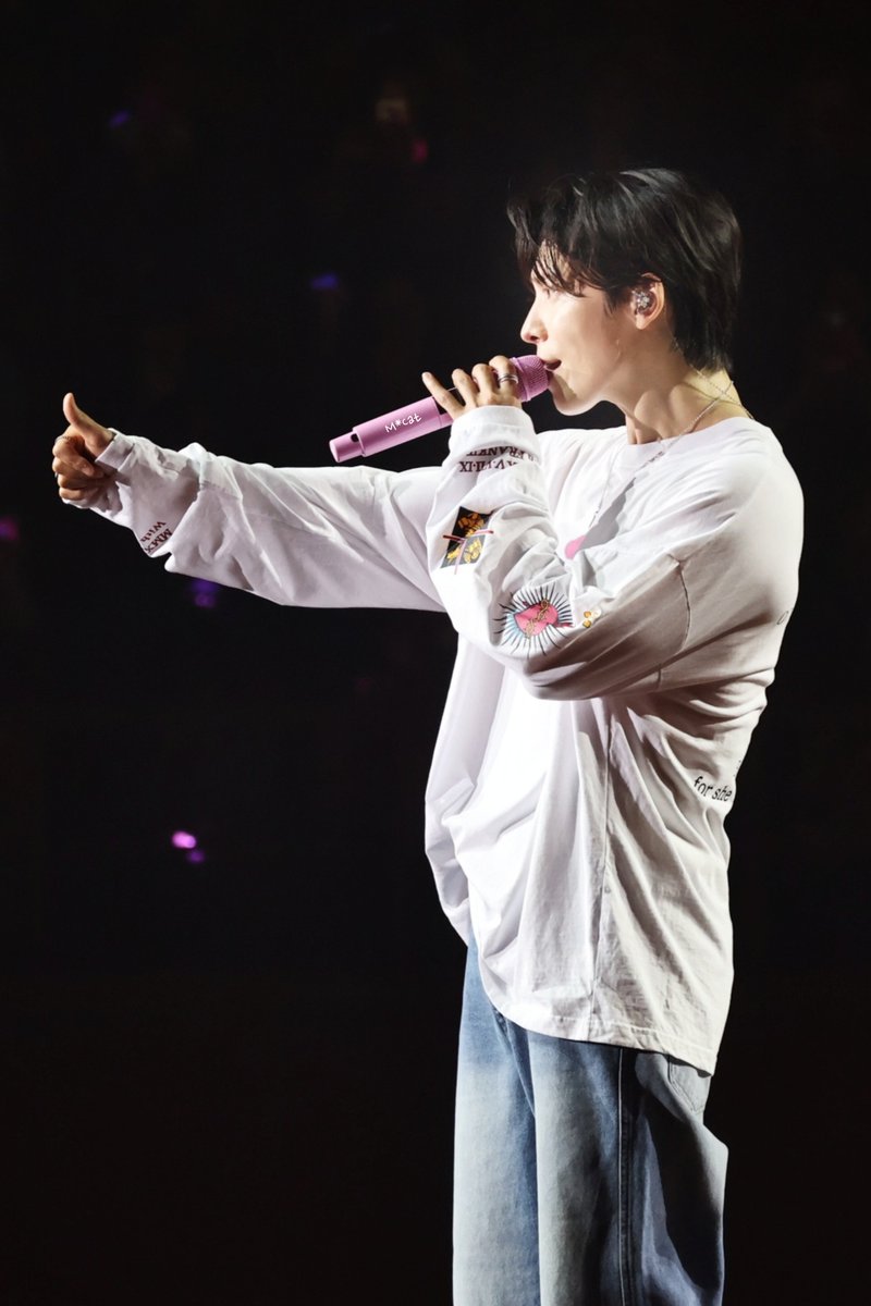 Cathyl0330's tweet photo. 20260905 Donghae 1st Concert Alive Tour : Encore Day2 in Seoul_👍👍

#20260904Donghae1stSoloConcertEncoreDay1inSeoul
#leedonghae
#Donghae
#동해 https://t.co/cMZJyXnXs7