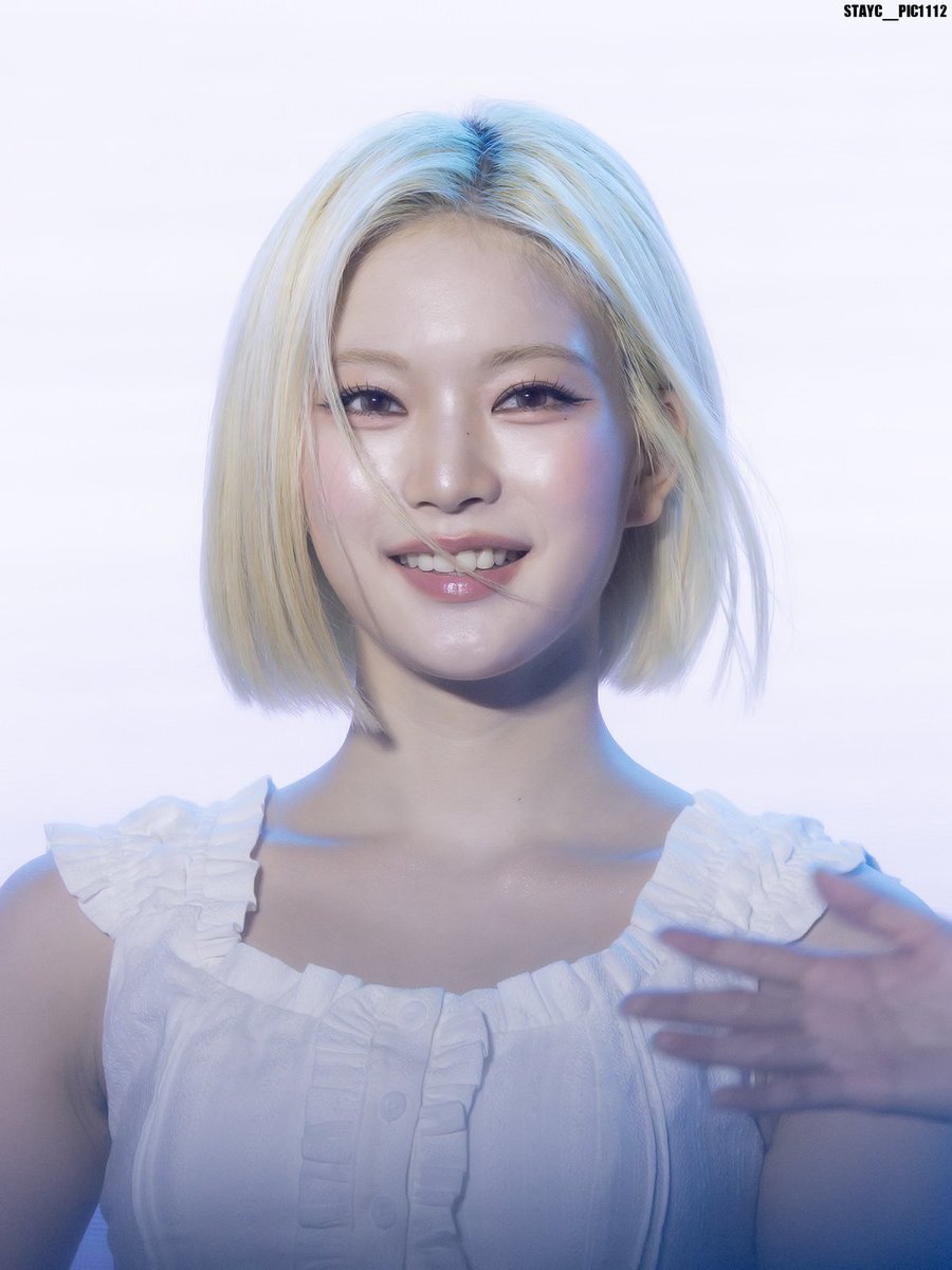 STAYC_PIC1112's tweet photo. 260904 #스테이씨 #STAYC #아이사 #isa https://t.co/mKNRTijl6Z