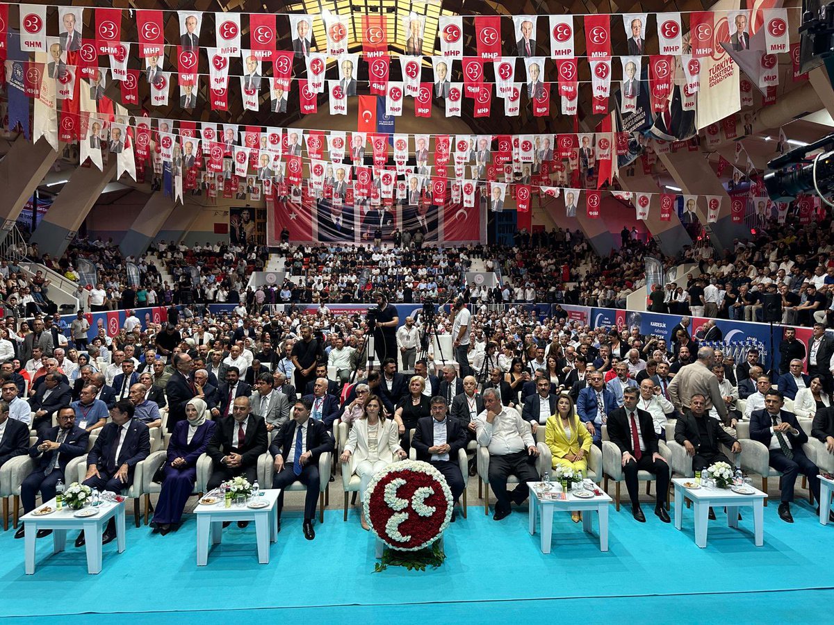 farukaytek's tweet photo. ❝Cumhur İttifakı; Türkiye’nin istiklalini, istikbalini ve güçlü yarınlarını önceleyen ortak bir iradenin adıdır.❞

MHP Genel Başkan Yardımcısı ve Kayseri Milletvekilimiz İsmail Özdemir, Adana Milletvekillerimiz Ayşe Sibel Ersoy ve Muharrem Varlı, AK Parti Adana İl Başkanımız Mustafa Özkan ve kıymetli Cumhur İttifakı teşkilatlarımız ile MHP Adana 15. Olağan İl Kongresine katıldık.

MHP Adana İl Başkanı Hakan Yıldırım ve Yönetim Kurulu Üyelerini tebrik ediyor, görevlerinde başarılar diliyoruz.

Cumhur İttifakı olarak Türkiye Yüzyılı hedeflerimiz doğrultusunda, birlik ve beraberlik içerisinde ülkemiz için çalışmaya devam edeceğiz.

📍Adnan Menderes Kapalı Spor Salonu, Adana
