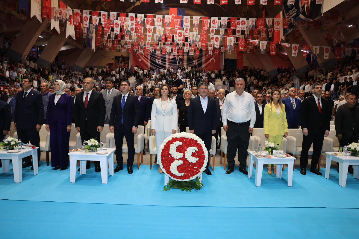farukaytek's tweet photo. ❝Cumhur İttifakı; Türkiye’nin istiklalini, istikbalini ve güçlü yarınlarını önceleyen ortak bir iradenin adıdır.❞

MHP Genel Başkan Yardımcısı ve Kayseri Milletvekilimiz İsmail Özdemir, Adana Milletvekillerimiz Ayşe Sibel Ersoy ve Muharrem Varlı, AK Parti Adana İl Başkanımız Mustafa Özkan ve kıymetli Cumhur İttifakı teşkilatlarımız ile MHP Adana 15. Olağan İl Kongresine katıldık.

MHP Adana İl Başkanı Hakan Yıldırım ve Yönetim Kurulu Üyelerini tebrik ediyor, görevlerinde başarılar diliyoruz.

Cumhur İttifakı olarak Türkiye Yüzyılı hedeflerimiz doğrultusunda, birlik ve beraberlik içerisinde ülkemiz için çalışmaya devam edeceğiz.

📍Adnan Menderes Kapalı Spor Salonu, Adana