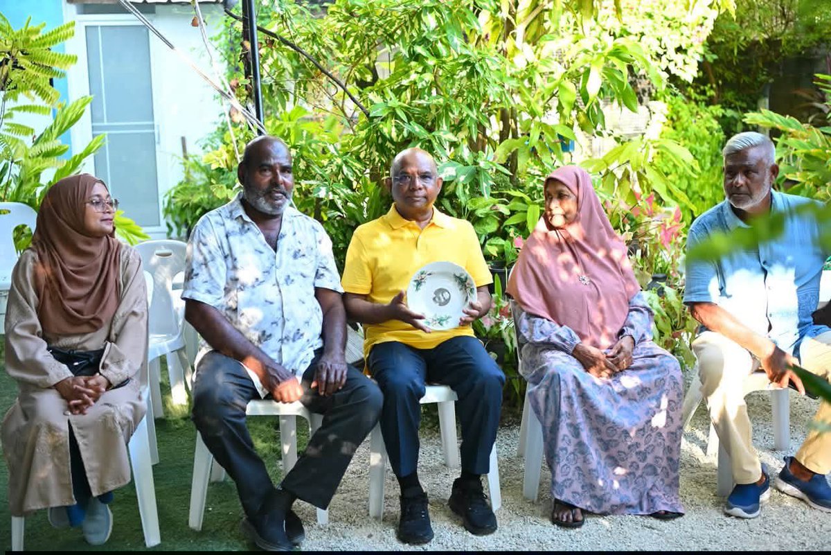 heUnibeii's tweet photo. ކުޅުއްދުއްފުށީގައި  ދޮރުން  ދޮރަށް.￼
#Shahid2028
#zamaanyraajje 
#zamaaneeraajje
#mdp
#fudhuntheriraajje
@abdulla_shahid @ahmedabdulla2a https://t.co/gf5xIt9mgj