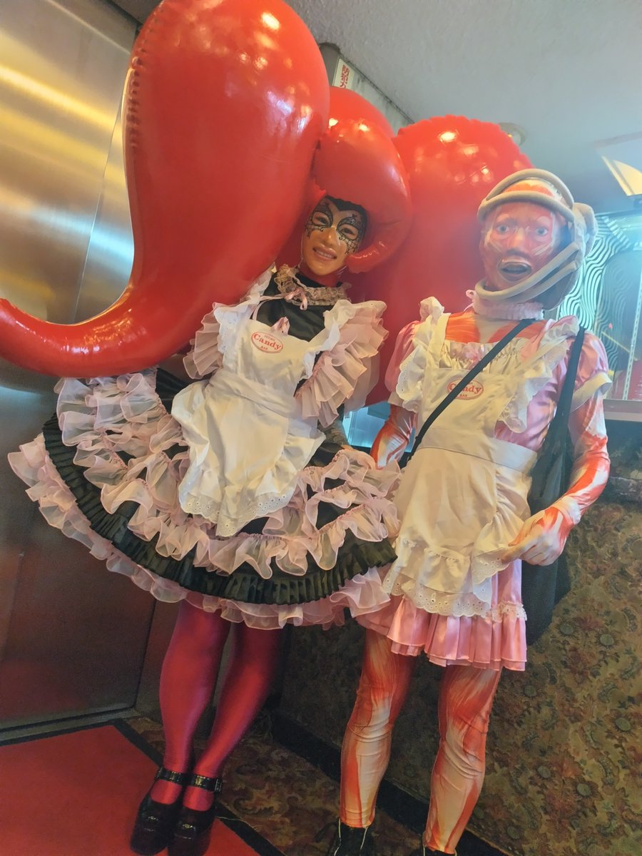 saeborg's tweet photo. 携帯フル充電してきたつもりが半分以下だということに先程気が付きました。今日に限って充電機も忘れてきてしまってる、、失敗😭
　今月のデパH思い出を朝まで撮れるか怪しい。
そんなわけで友人の誰か充電機持ってたら貸して下さいませ🙏 https://t.co/XLRVwrvf7Q