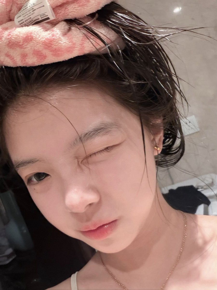 TitoLlull's tweet photo. 刚拍的洗澡🛀的视频      

   开脱！！！ 有人看吗？  

Lou照，看完不许说我🐻福黑！！！ https://t.co/JbJi0DK2HP
